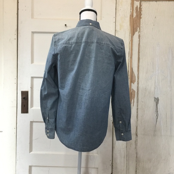 J Crew Denim Style Button Up Shirt NWT - Picture 5 of 7